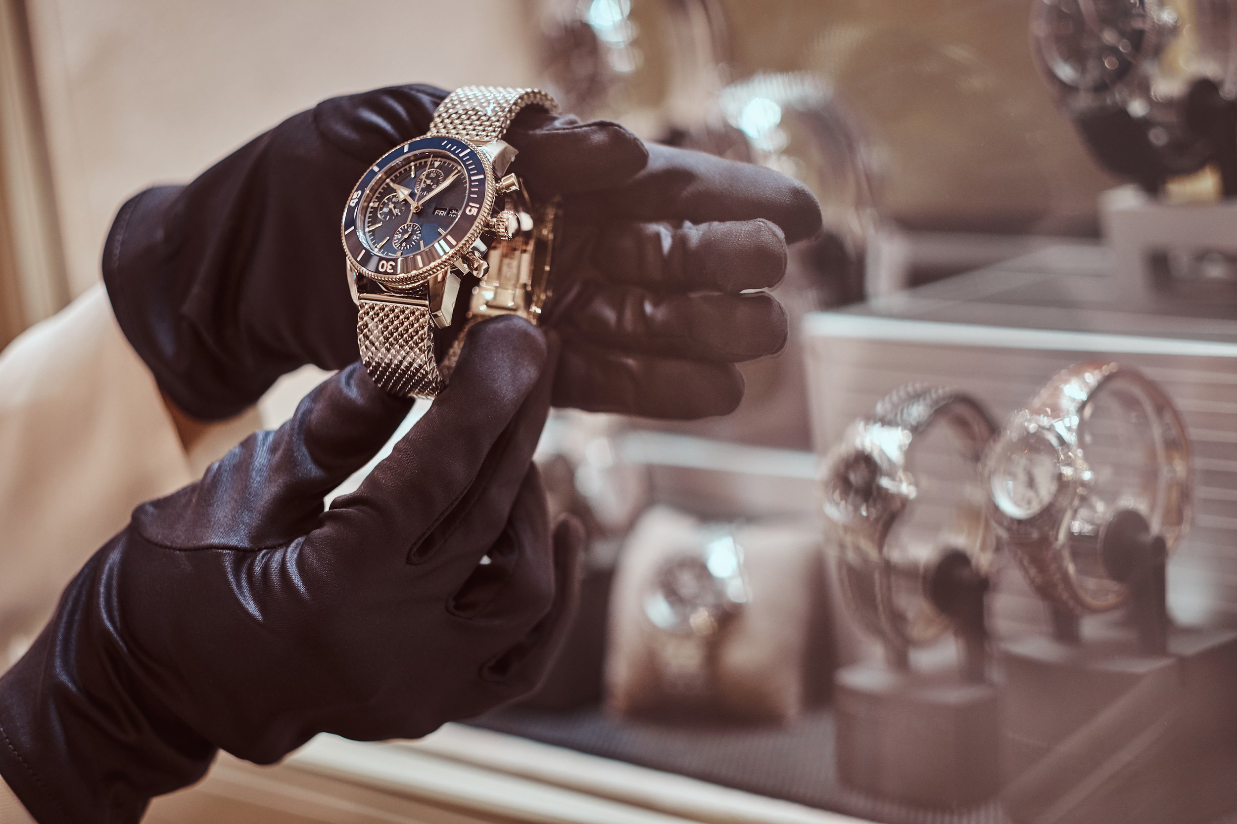 How to Spot a Fake Rolex Submariner "Smurf"